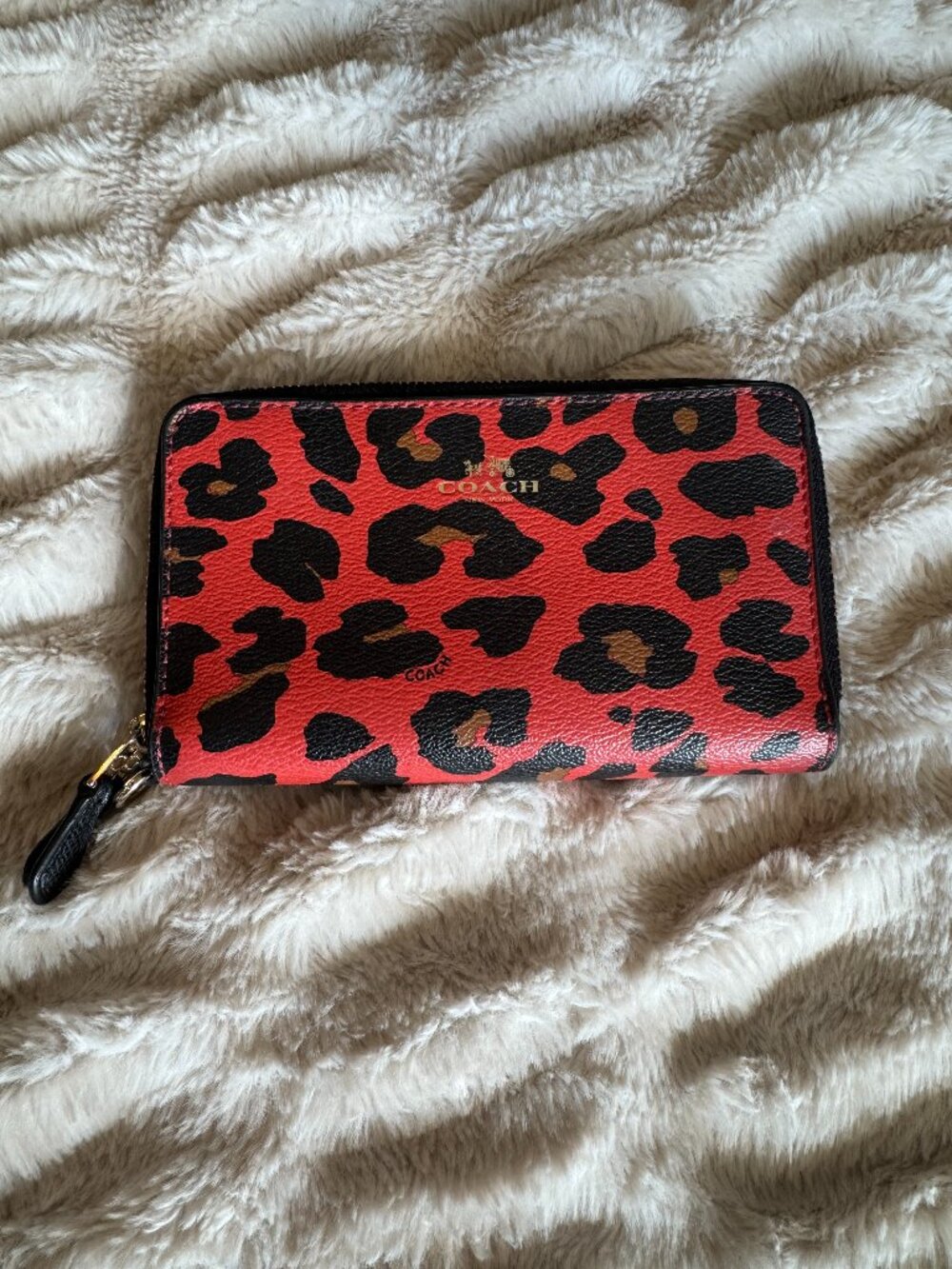 Coach F54055 Red Leopard & Black Double Zip Phone Wallet Gold Hardware GUC